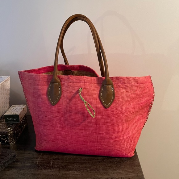 Lilly Pulitzer Pink Beach Tote - Picture 3 of 6